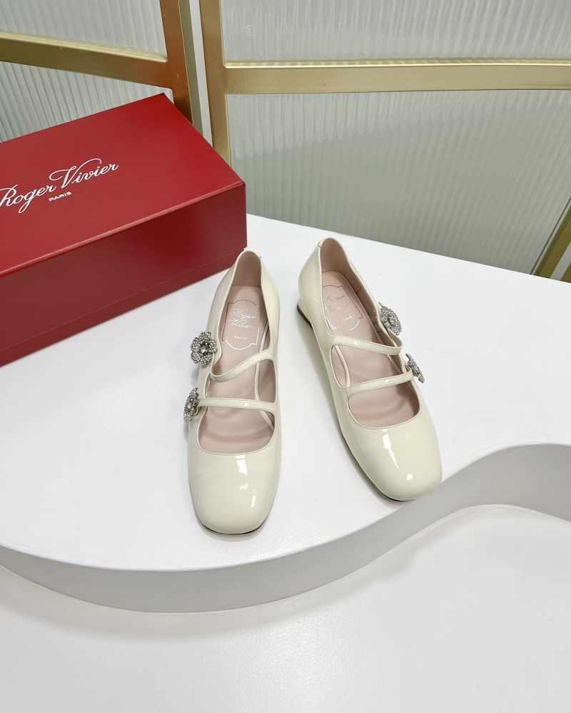 Roger Vivier flat shoes